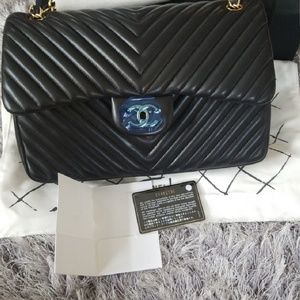 Chanel Jumbo Chevron Flap